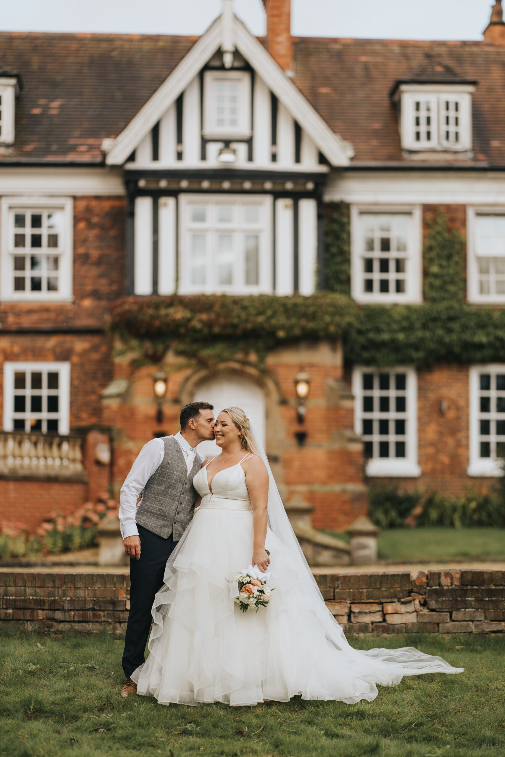 Bilile & Edward Healing Manor Hotel