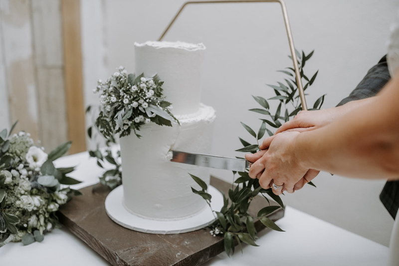 Wedding Cake Cutting inspiration Healing Manor Hotel