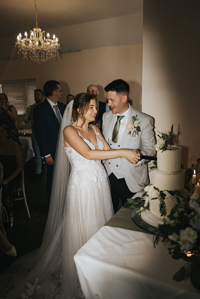 Wedding Cake Cutting Inspiration Healing Manor